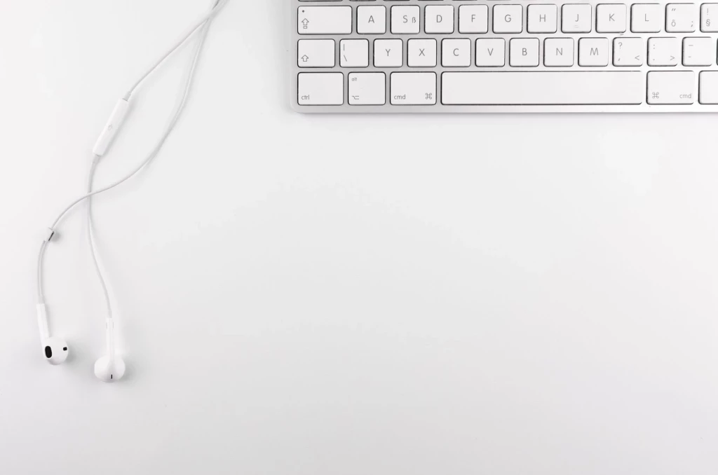 Négocier un accord de télétravail : les conseils essentiels d’un avocat en droit social